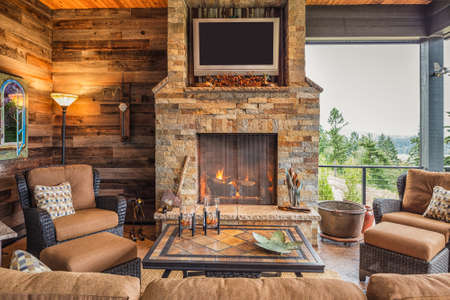 Fireplace glass foto royalty free, immagini, immagini e archivi ...