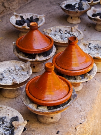 berber: Tagine - plato tradicional bereber de Marruecos, África