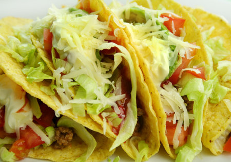 4245768-delicious-beef-tacos-with-beef-l