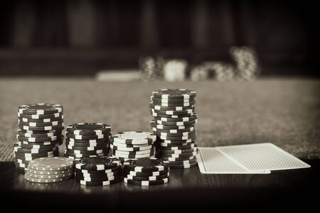 poker: poker chips