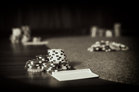 poker: poker chips