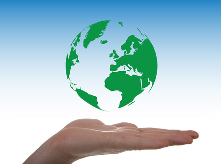 27143616-concept-sur-l-environnement--travers-un-globe-en-l-vitation-sur-une-main.jpg?ver=6
