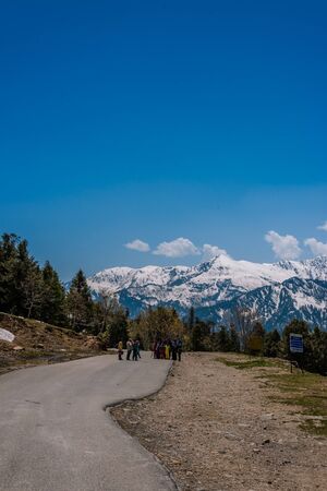 Manali, himachal pradesh, india - may 01, 2019 : tourist enjoying in gulaba. road to rohtang pass in himalayas, india