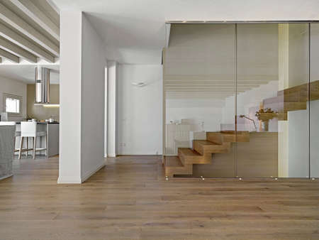 Interieur trap royalty vrije foto s plaatjes beelden en stock