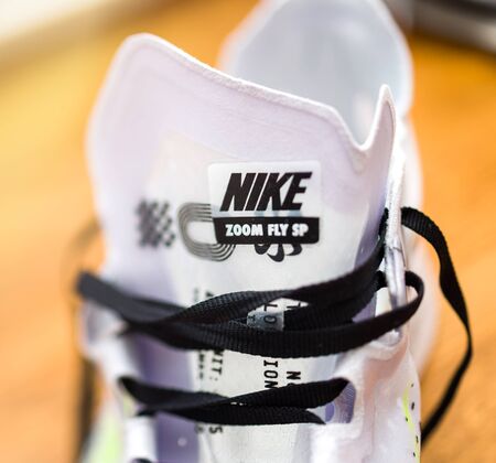 nike zoom fly sp fast running shoe