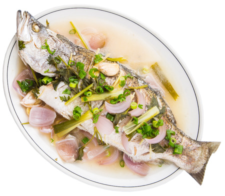 甘さと酸味の蒸しバラマンディや白いプレートにアジアの低音の魚のマレーシア料理 の写真素材 画像素材 Image 甘さと酸味の蒸しバラマンディや白いプレートにアジアの低音の魚のマレーシア料理 の写真素材 画像素材 Image