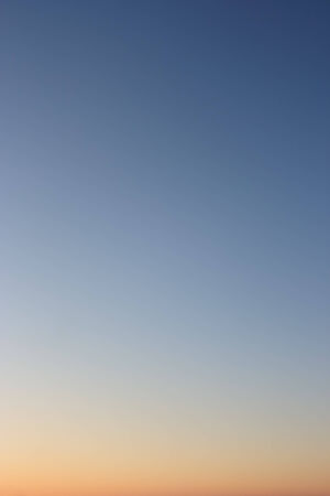 雲のない明確な夕方の空 空の背景またはグラデーション の写真素材 画像素材 Image 雲のない明確な夕方の空 空の背景またはグラデーション の写真素材 画像素材 Image