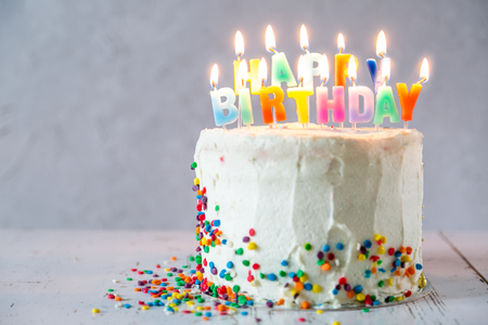 178 206 Pastel Feliz Cumpleaños Imágenes Y Fotos 123rf<script async src=