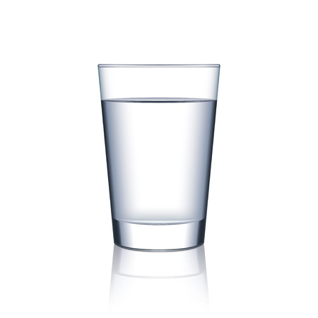 Verre D Eau Isole Sur Photo Realiste Blanc Illustration Vectorielle Clip Art Libres De Droits Vecteurs Et Illustration Image