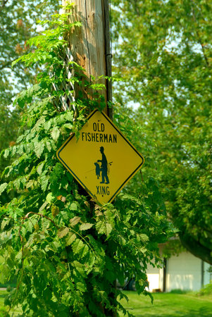 Old Fisherman Xing Sign