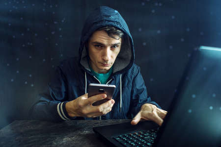 パソコン 又はスマホ をハッキングした と自分のメールアドレスから自分あてに送られてくる迷惑メールに注意