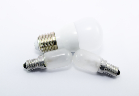 Kühlschrank Lampe : Led lampe und kühlschrank birne auf weißem hintergrund lizenzfreie Kühlschrank Lampe : Led lampe und kühlschrank birne auf weißem hintergrund lizenzfreie