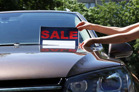 where to put for sale sign on car