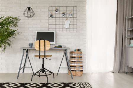 Coffee-Shop Möbel Im Industriellen Stil, Stock Photo Lizenzfreie ... Coffee-Shop Möbel Im Industriellen Stil, Stock Photo Lizenzfreie ...