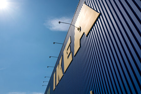 Flohmarkt Bei Ikea In Koln Godorf Lizenzfreie Fotos Bilder Und Stock Fotografie Image