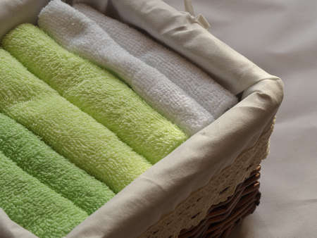 カラフルなコットン タオル バスケットの家のためのホテルのインテリア の写真素材 画像素材 Image カラフルなコットン タオル バスケットの家のためのホテルのインテリア の写真素材 画像素材 Image