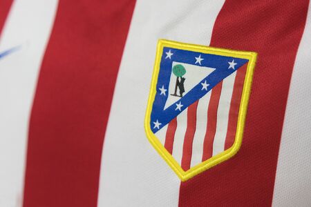 バンコク タイ 8 月 23 日 8 月サッカー ジャージ上新しいアトレティコ マドリードのロゴのロゴ 23 17 の写真素材 画像素材 Image バンコク タイ 8 月 23 日 8 月サッカー ジャージ上新しいアトレティコ マドリードのロゴのロゴ 23 17 の写真素材 画像素材 Image