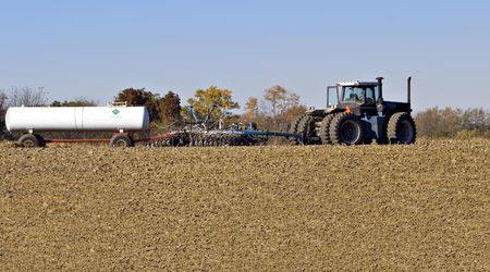 anhydrous ammonia fertilizer