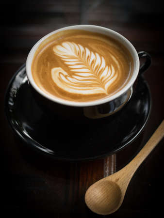 カフェラテ アート コーヒー の写真素材 画像素材 Image