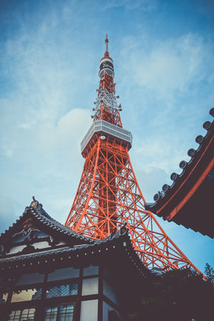 青空を背景にした東京タワー 日本 の写真素材 画像素材 Image 青空を背景にした東京タワー 日本 の写真素材 画像素材 Image