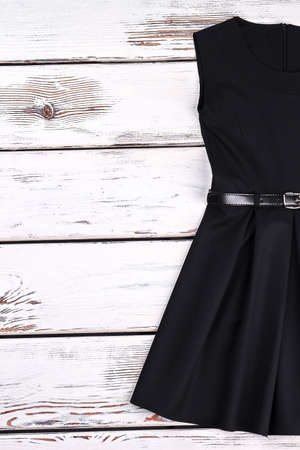 petite robe noire classique