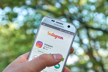 logo samsung: MONTREAL, CANADA - MAY 20, 2016 - Instagram mobile application on Samsung S5s screen. Instagram is a popular photo-sharing app for smartphones.