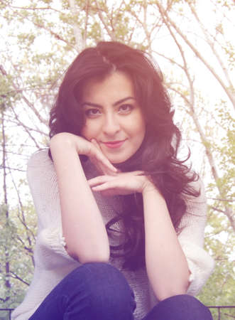 かわいいトルコの女性は笑みを浮かべてします アナログの暖かい効果 の写真素材 画像素材 Image かわいいトルコの女性は笑みを浮かべてします アナログの暖かい効果 の写真素材 画像素材 Image