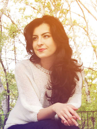 かわいいトルコの女性は笑みを浮かべてします アナログの暖かい効果 の写真素材 画像素材 Image かわいいトルコの女性は笑みを浮かべてします アナログの暖かい効果 の写真素材 画像素材 Image