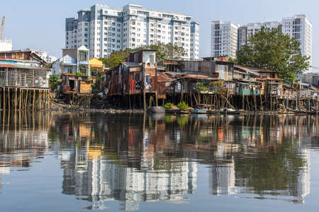 The landscape of Saigon: Khu ổ chuột ở thành phố Hồ Chí Minh. Việt Nam.