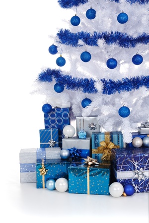 artificial white christmas tree decorated with blue ornaments and garland lots of presents under - How To Decorate A White Christmas Tree In Blue artificial white christmas tree decorated with blue ornaments and garland lots of presents under - How To Decorate A White Christmas Tree In Blue