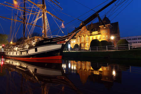 バック グラウンド パペンブルク 市庁舎 ドイツ連邦共和国ニーダー ザクセン州で オープンエアの海事博物館でブリク フリーデリケ フォン パーペンブルク の写真素材 画像素材 Image バック グラウンド パペンブルク 市庁舎 ドイツ連邦共和国ニーダー ザクセン州で オープンエアの海事博物館でブリク フリーデリケ フォン パーペンブルク の写真素材 画像素材 Image