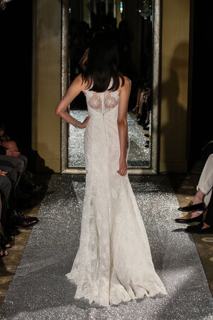 夏限定値下げ Pronoviasクリーニング済み 定価38万 Www Shipsctc Org