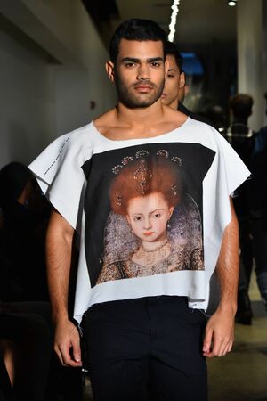 ニューヨーク Ny 1 月 30 日 モデルは プリンス ジョージ ギャラリーでクリストファー ローマン メンズ秋 17年コレクションで滑走路を歩く 17 年 1 月 30 日にニューヨーク市で の写真素材 画像素材 Image