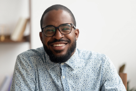 2 086 061 Homme Noir Imagenes Y Fotos 123rf