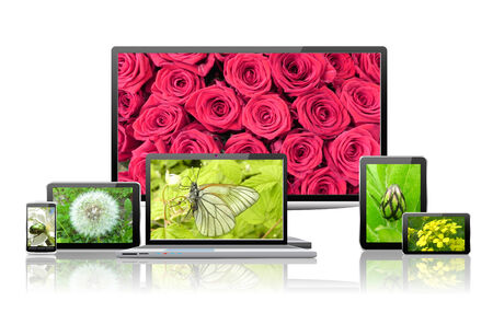 ラップトップ タブレット Pc 携帯電話 テレビ ナビゲーターは 花の壁紙 の写真素材 画像素材 Image