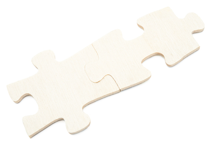 Zwei Puzzleteile Auf Weiss Lizenzfreie Fotos Bilder Und Stock Fotografie Image