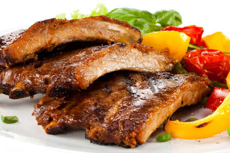 grilled pork: Xương sườn nướng ngon với rau Kho ảnh
