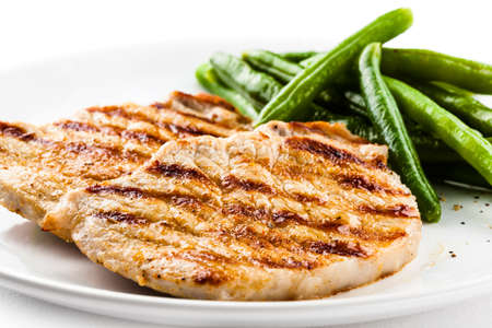 grilled pork: Steaks nướng và đậu que