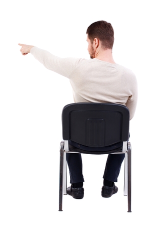 若いビジネス人椅子に座っていると ポイントの背面します 白暖かいセーターのひげを生やした男は椅子に座るし 前方に彼の手を示します 側面図です の写真素材 画像素材 Image 若いビジネス人椅子に座っていると ポイントの背面します 白暖かいセーターのひげを生やした男は椅子に座るし 前方に彼の手を示します 側面図です の写真素材 画像素材 Image