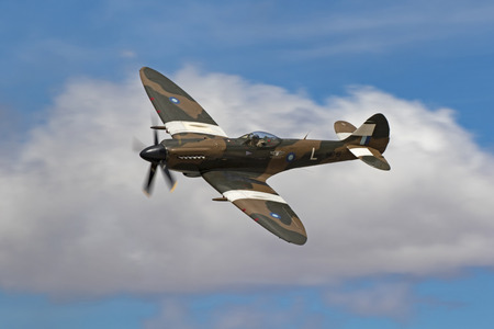 75127038-airplane-british-wwii