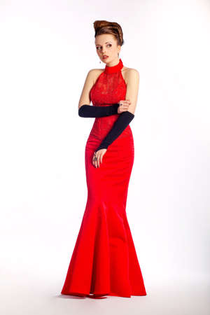 エレガンス 黒い手袋 結婚式の赤いドレスの魅力的な優雅な花嫁 の写真素材 画像素材 Image エレガンス 黒い手袋 結婚式の赤いドレスの魅力的な優雅な花嫁 の写真素材 画像素材 Image