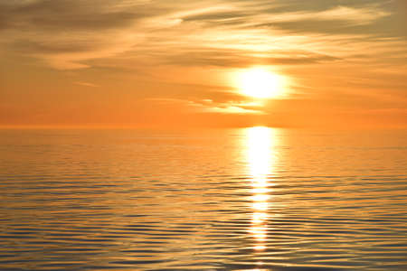 719 172 Amanecer En El Mar Imágenes Y Fotos 123rf