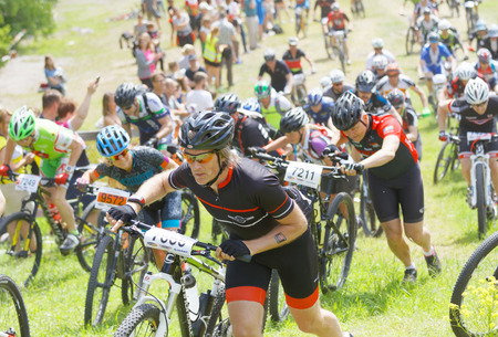 ストックホルム スウェーデン 17 年 6 月 11 日 エリート マウンテン バイク自転車 リダ ループ マウンテン バイク レースでの背後にあるライバルのクローズ アップ 17 年 6 月 11 日 ストックホルム スウェーデン の写真素材 画像素材 Image ストックホルム スウェーデン 17 年 6 月 11 日 エリート マウンテン バイク自転車 リダ ループ マウンテン バイク レースでの背後にあるライバルのクローズ アップ 17 年 6 月 11 日 ストックホルム スウェーデン の写真素材 画像素材 Image