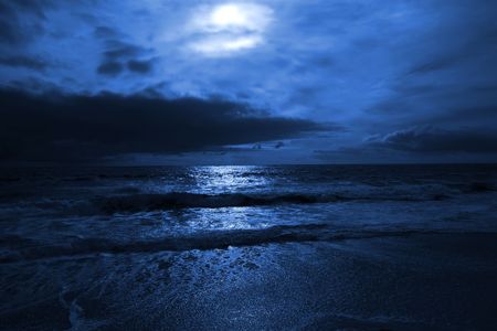 青 雲 色 暗い 闇 フル 悲観的な照明 ライト 真夜中 月 月光 神秘的な謎 自然 自然 夜 海 反射 海 シースケープ 沈黙 空 波 嵐 泡 乱流 興奮 ワット の写真素材 画像素材 Image 青 雲 色 暗い 闇 フル 悲観的な照明 ライト 真夜中 月 月光 神秘的な謎 自然 自然 夜 海 反射 海 シースケープ 沈黙 空 波 嵐 泡 乱流 興奮 ワット の写真素材 画像素材 Image