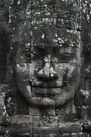 クメール語カンボジア、バイヨン寺院アンコールで仏頭の写真素材・画像