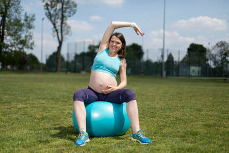 Gym pregnant toys mother