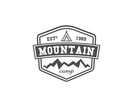 Retro Montagne Le Camping Insigne Embleme Et L Etiquette Notion D Escalade Dessin Monochrome Facile A Changer De Couleur Vector Illustration Clip Art Libres De Droits Vecteurs Et Illustration Image 46345553