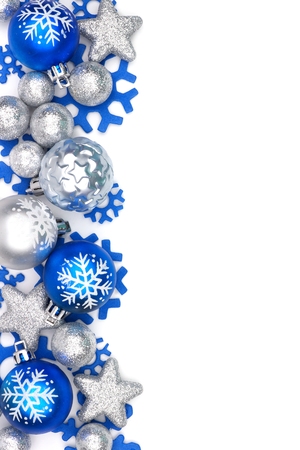 Weihnachtsdoppelbord Von Roten Verzierungen Lokalisiert Auf Einem Weissen Hintergrund Lizenzfreie Fotos Bilder Und Stock Fotografie Image 88361546