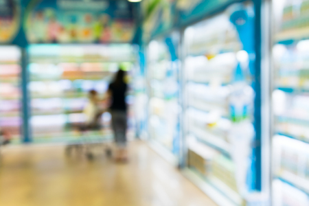 スーパー マーケットの買い物カゴ 市場背景のショッピングの買い物車に赤ちゃん安全記号 の写真素材 画像素材 Image スーパー マーケットの買い物カゴ 市場背景のショッピングの買い物車に赤ちゃん安全記号 の写真素材 画像素材 Image