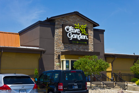 indianapolis circa june 2016 olive garden italian restaurant olive garden is a division - Olive Garden Indianapolis indianapolis circa june 2016 olive garden italian restaurant olive garden is a division - Olive Garden Indianapolis